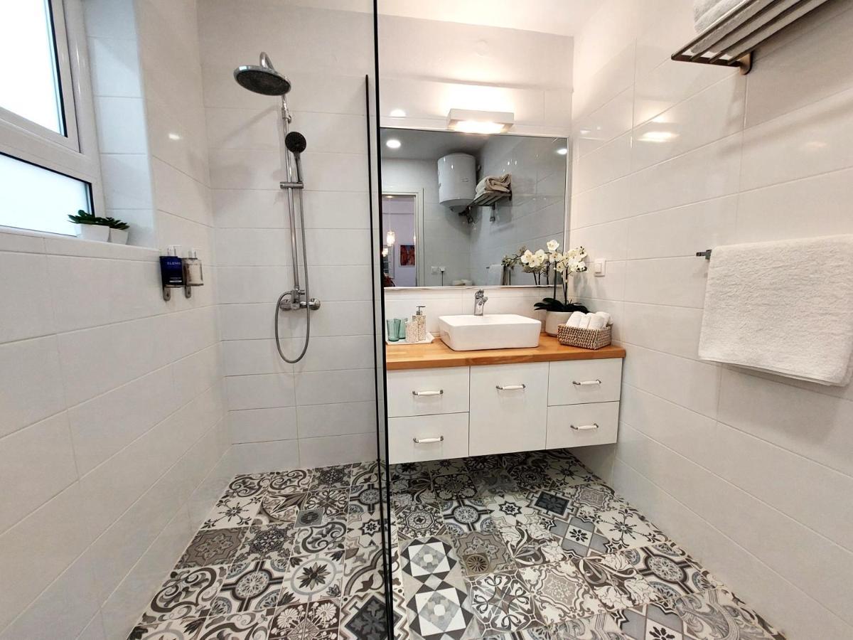 Aay- Best Corfu Town & Sea Apart 2Bedroom Renovated + Lift / Comfy&Design+Wifi Esterno foto